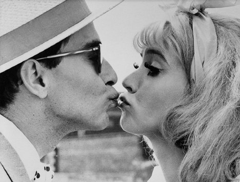 Jean-Luc Godard, Anna Karina - Les Fiancés du Pont Mac Donald - Filmfotos