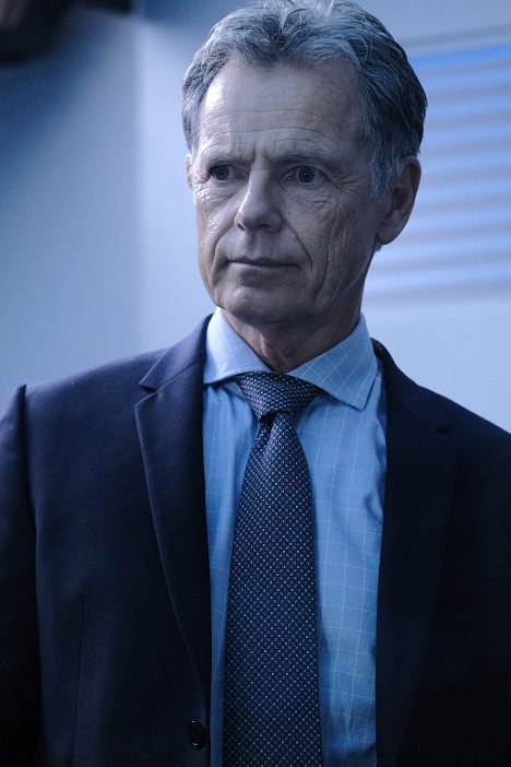 Bruce Greenwood - The Resident - From the Ashes - De la película