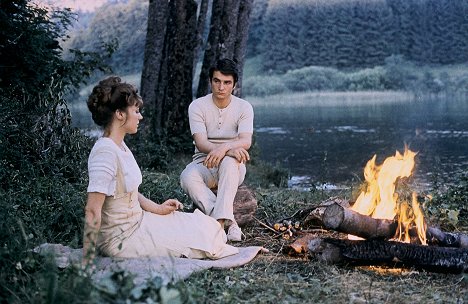 Kika Markham, Jean-Pierre Léaud - Les Deux Anglaises et le continent - Film