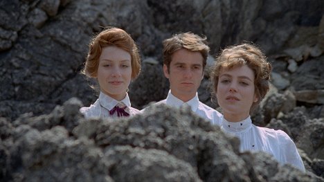 Stacey Tendeter, Jean-Pierre Léaud, Kika Markham - Zwei Mädchen aus Wales und die Liebe zum Kontinent - Filmfotos