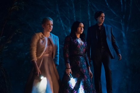 Lili Reinhart, Camila Mendes, Cole Sprouse - Riverdale - Chapter Fifty-Seven: Apocalypto - Photos