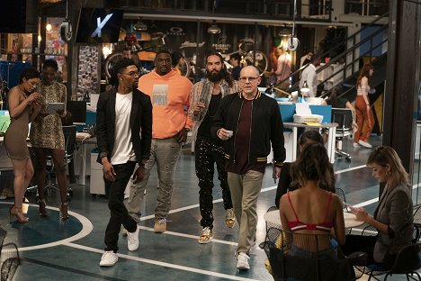 London Brown, Donovan W. Carter, Russell Brand, Rob Corddry - Ballers - Crumbs - Photos