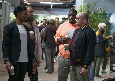 London Brown, Russell Brand, Donovan W. Carter, Rob Corddry - Ballers - Crumbs - Photos
