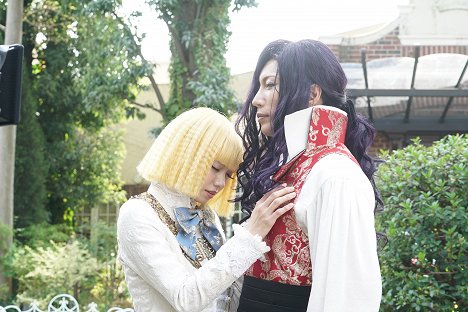 Fumi Nikaidou, Gackt Camui - Tonde Saitama - Filmfotos