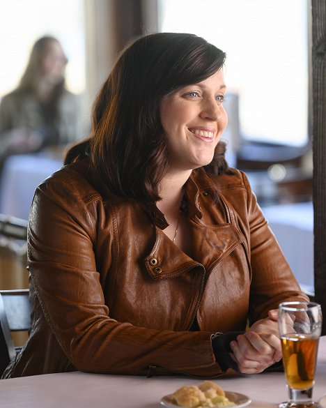 Allison Tolman - Emergence - Pilot - Z filmu