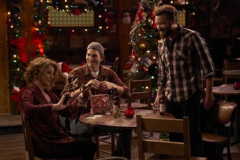 Debra Winger, Ashton Kutcher, Danny Masterson - Ranč - Veselé Vánoce (Ať už jsi kdekoli) - Z filmu