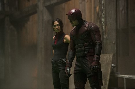 Elodie Yung, Charlie Cox - Marvel: Daredevil - Winny - Z filmu