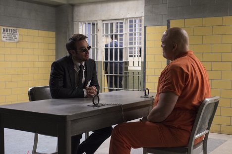 Charlie Cox, Vincent D'Onofrio - Daredevil - The Man in The Box - Photos