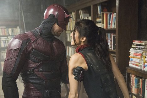 Charlie Cox, Elodie Yung - Daredevil - The Dark at the End of the Tunnel - Photos