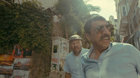 Ali Sunal - Hareket Sekiz - De la película