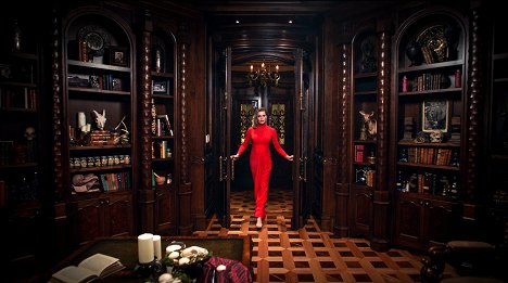 Rebecca Romijn - Satanic Panic - Filmfotos
