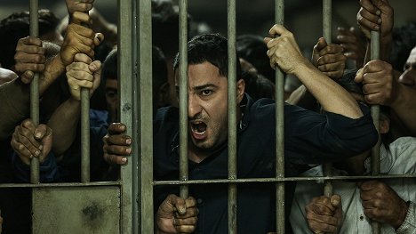 Navid Mohammadzadeh - Metri Shesh Va Nim - Filmfotók