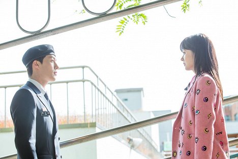 Ki-yong Jang, Jang Na-ra - Couple on the Backtrack - Filmfotos