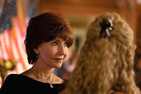 Mary Steenburgen - On Becoming a God in Central Florida - American Merchandise - Photos