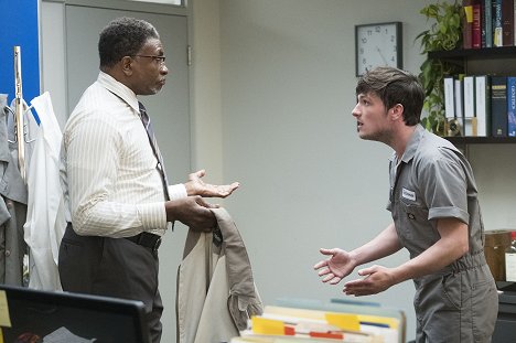 Keith David, Josh Hutcherson - Future Man - A Riphole in Time - Filmfotók