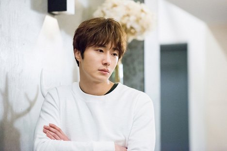 Il-woo Jeong - Cinderella and the Four Knights - Photos