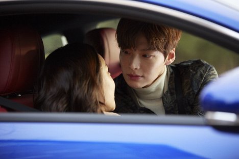 Na-eun Son, Jae-hyeon Ahn - Cinderella and the Four Knights - Do filme