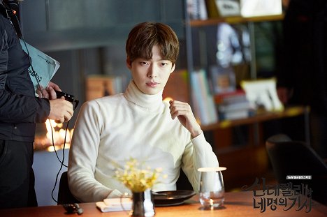 Ahn Jae-hyeon - Cinderella and the Four Knights - Dreharbeiten