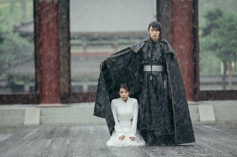 IU, Joon-gi Lee - Dalui yeonin : bobogyungsim ryeo - Van film