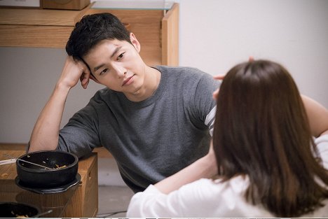 Joong-ki Song - Descendants of the Sun - Filmfotos