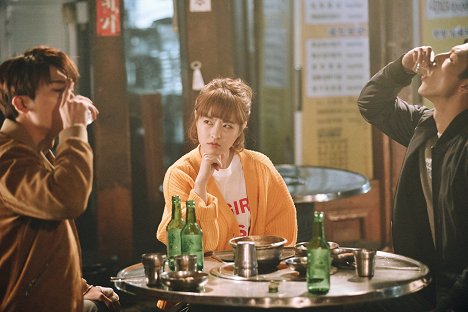 Hyung-sik Park, Bo-yeong Park, Ji-soo Kim - Strong Girl Bong-soon - Van film
