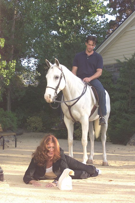 Debra Messing, Harry Connick, Jr. - Will és Grace - ...And the Horse He Rode in On - Filmfotók