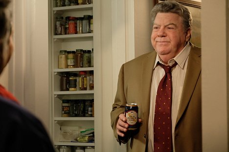 George Wendt - The Goldbergs - Food in a Geoffy - Photos