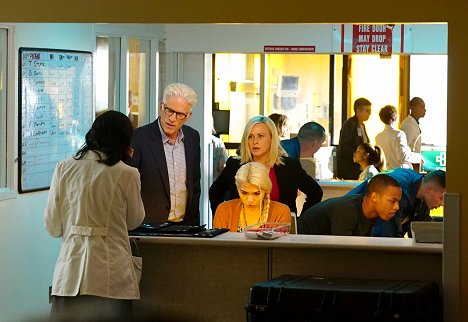 Ted Danson, Hayley Kiyoko, Patricia Arquette, Shad Moss - CSI: Cyber - Hack E.R. - Z filmu