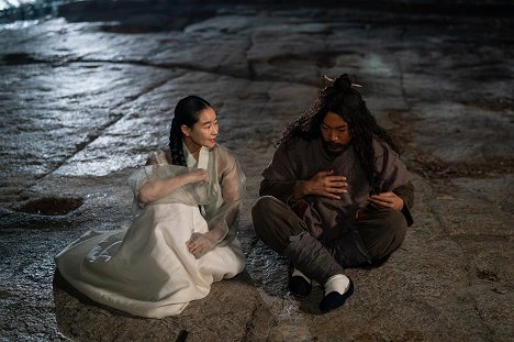 Ji-won Ye, Gwi-hwa Choi - Gibangdoryeong - Van film