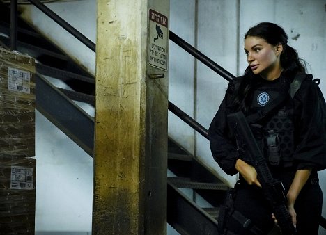 Natassia Halabi - Agenci NCIS: Los Angeles - Decoy - Z filmu