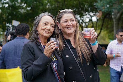 The cast and EPs, joined by executive producer and author of the “Stumptown” graphic novels, Greg Rucka, participate on a panel moderated by KATU’s Wesleigh Ogle at Rose City Comic-Con in Portland, Oregon in anticipation of the series premiere on Wednesday, September 25, 2019 - Tantoo Cardinal, Camryn Manheim - Stumptown - Événements