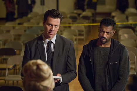 Hayes MacArthur, Deon Cole - Angie Tribeca - Boyz II Dead - Photos