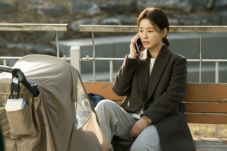 Yoo-mi Jeong - 82 nyeonsaeng kimjiyeong - De la película