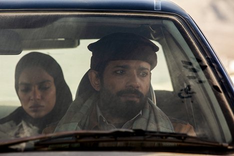 Sobhita Dhulipala, Vineet Kumar Singh - Bard of Blood - Kiedy kogo nawiedzają smutki, to nigdy luzem, a zawżdy gromadnie - Z filmu