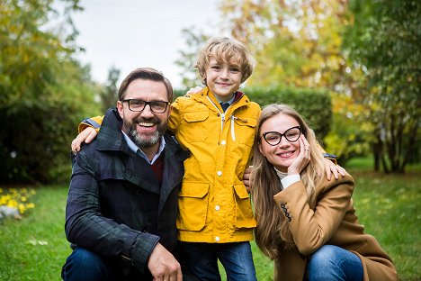 Vladimir Vdovichenkov, Daniil Izotov, Maria Mironova - Robo - Werbefoto