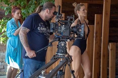 Eva Decastelo, Jiří Markvart, Andrea Verešová - Špindl 2 - Tournage