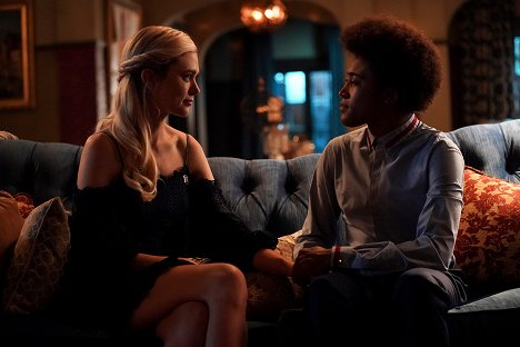 Jenny Boyd, Quincy Fouse - Legacies - I'll Never Give Up Hope - Photos