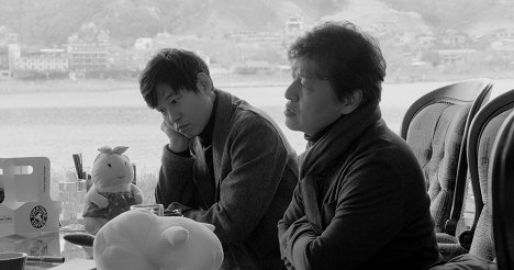 Joon-sang Yoo, Hae-hyo Kwon - Hotel by the River - Filmfotos