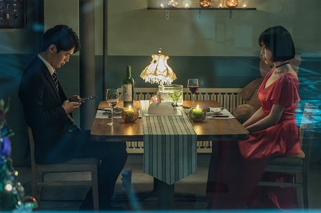 Hak-joo Lee, Ye-won Kang - Watching - Filmfotos
