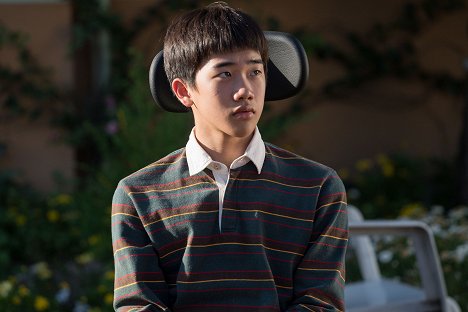 Ji-ho Ahn - Naeui teukbyeolhan hyeongje - De la película