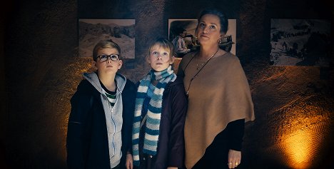 Thomas Farestveit, Emma Kilane, Anneke von der Lippe - Operasjon Mumie - De la película