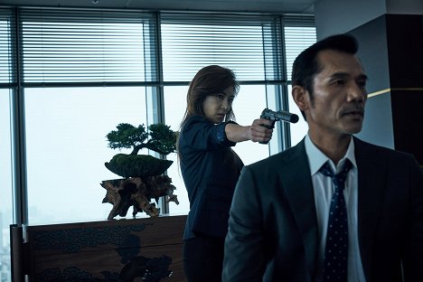 Ji-won Ha, Naoto Takenaka - Manhunt - Filmfotos