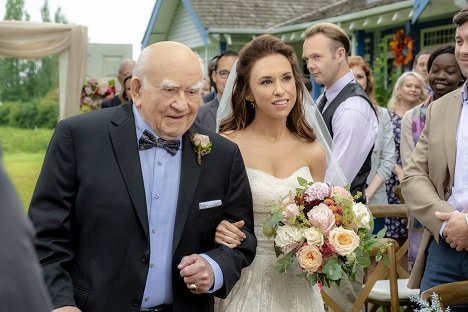 Edward Asner, Lacey Chabert - All of My Heart: The Wedding - Photos
