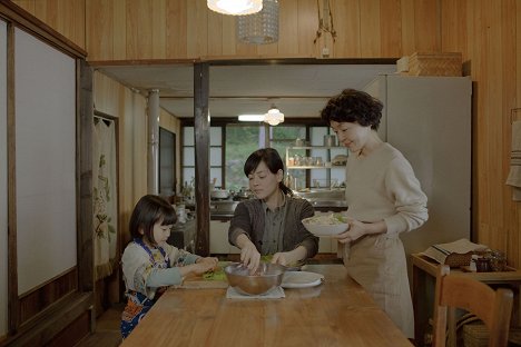 佐々木春樺, Mikako Ichikawa, Satomi Kobayashi - Yama no Tom San - Film