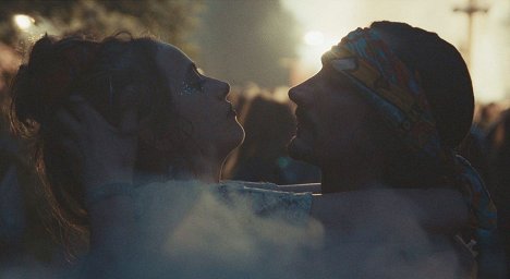 Stella Vivien Dhingra, Niclas Jüngermann - Easy love - Filmfotók