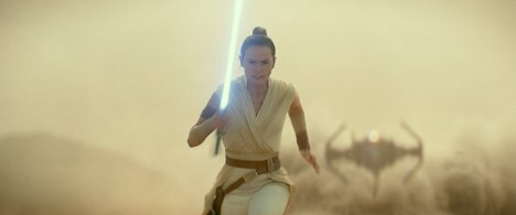 Daisy Ridley - Star Wars: The Rise of Skywalker - Photos