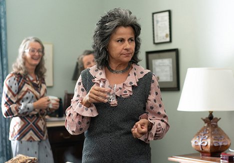 Tracey Ullman - Mrs. America - Phyllis - Photos