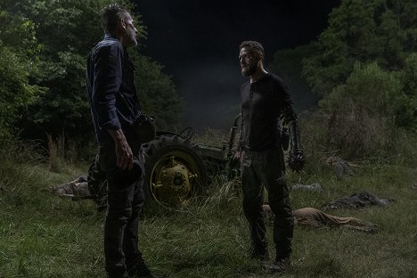 Jeffrey Dean Morgan, Ross Marquand - The Walking Dead - Geister - Filmfotos