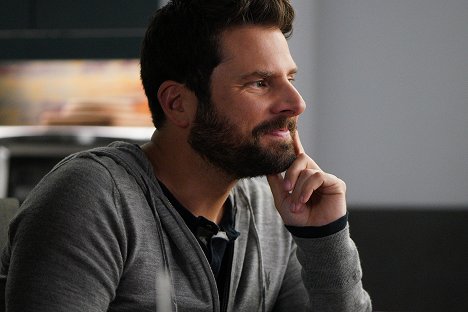 James Roday Rodriguez - A Million Little Things - The Perfect Storm - Z filmu
