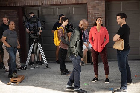 Chandler Riggs, Romany Malco, Christina Moses, David Giuntoli - Un million de petites choses - Unleashed - Tournage